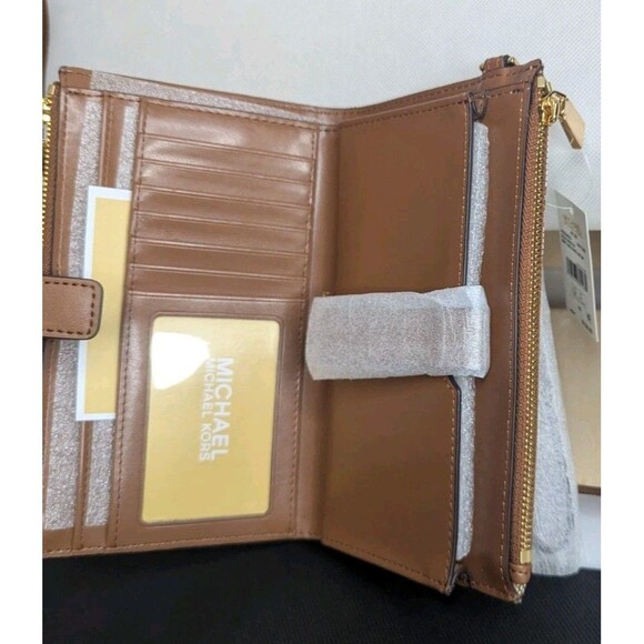 Michael Kors Jet Set Travel Double Zip Wristlet/Wallet- Natural/Luggage (Brown) - Picture 5 of 10